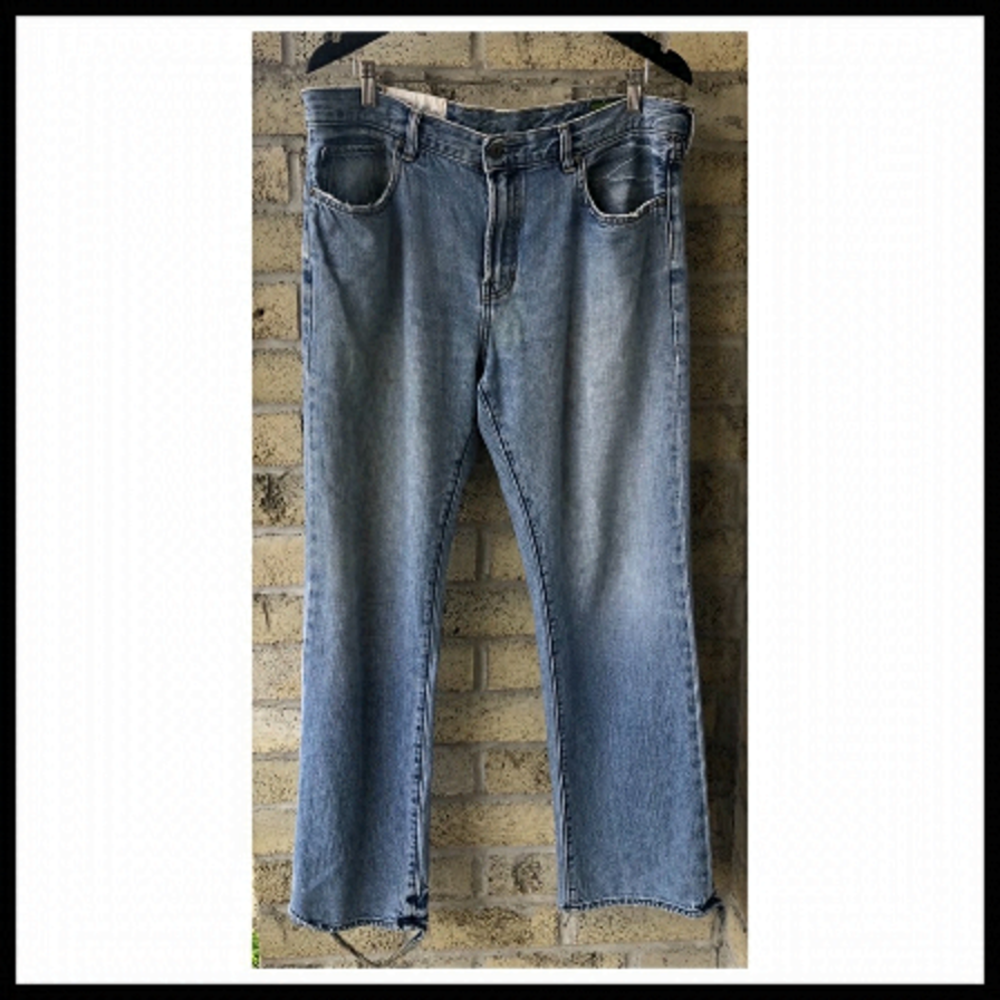 GAP 1969 Straight Fit Distressed Jeans